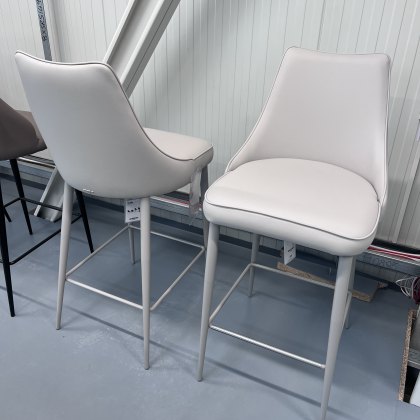 2 x Bontempi Casa Clara low barstools - TR516T-M097 2 x Bontempi Casa Clara low barstools - TR516T-M097