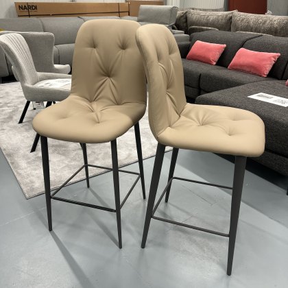 2 x Bontempi Ingenia Spring low barstools - TR518-M310 2 x Bontempi Ingenia Spring low barstools - TR518-M310