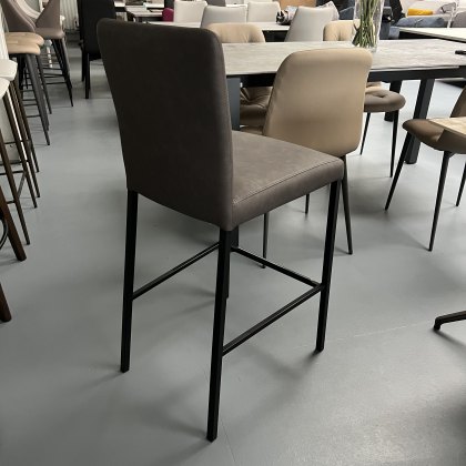 1 xConnubia Calligaris Garda barstool low - CB1688 - S0C/P15 1 xConnubia Calligaris Garda barstool low - CB1688 - S0C/P15