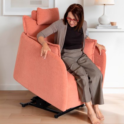 Fama Nadia powerlift riser recliner Fama Nadia powerlift riser recliner