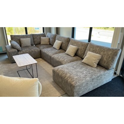 Clearance Fama Teseo modular sofa with multiple configurations Clearance Fama Teseo modular sofa with multiple configurations
