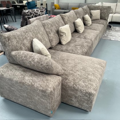 Clearance Fama Teseo modular sofa with multiple configurations Clearance Fama Teseo modular sofa with multiple configurations