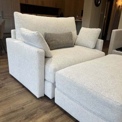 Fama Hector You&Me armchair - LB low arms Fama Hector You&Me armchair - LB low arms