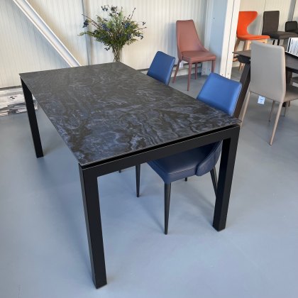 Ex Display Sonali extending dekton dining table