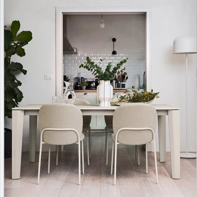 Calligaris Band dining table