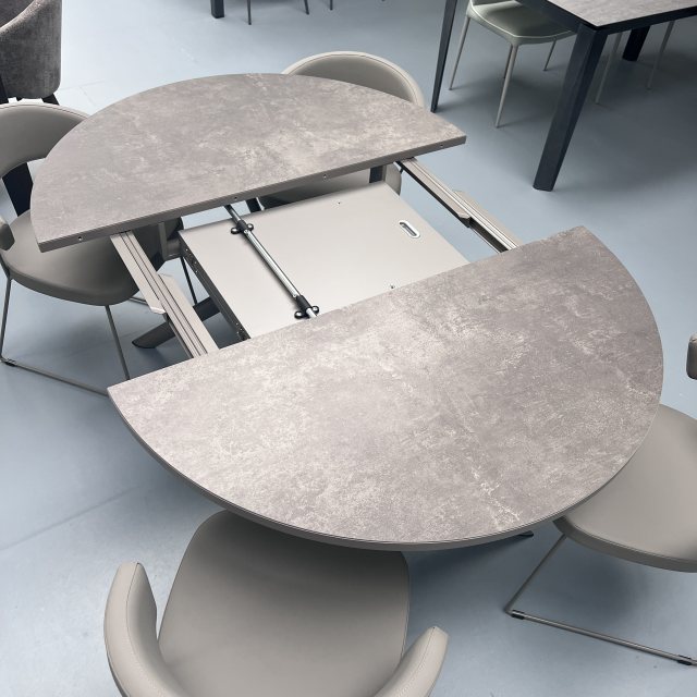 Connubia Giove ceramic extending table with butterfly extension