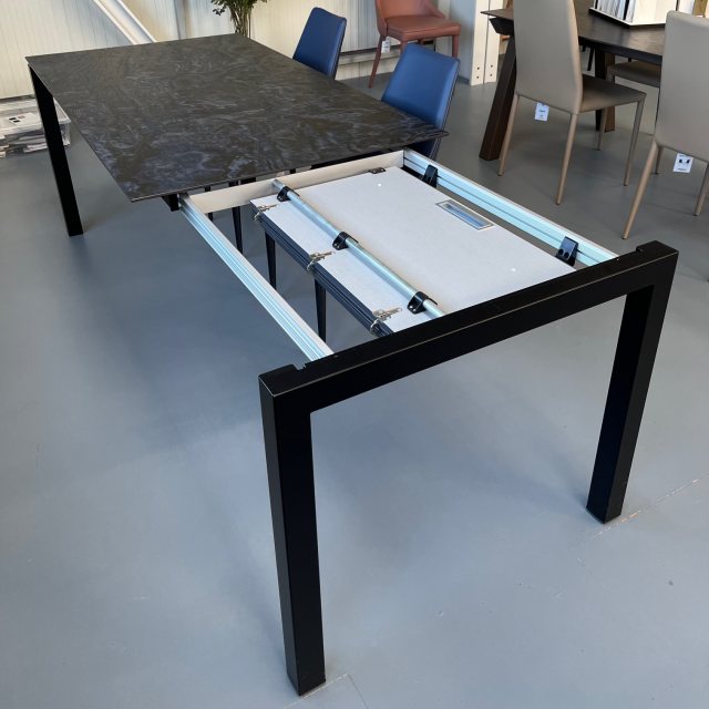 scratch proof dekton dining table